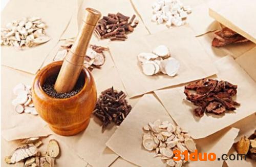 中药学专业有什么前途前景怎么样？中医学与中药学的区别是什么