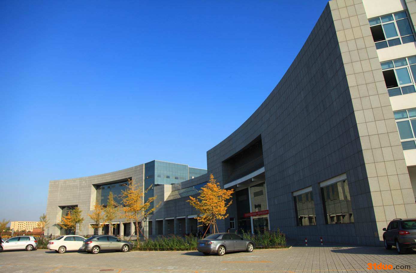 华北电力科技学院口碑如何?学费多少?华北电力科技学院就业情况