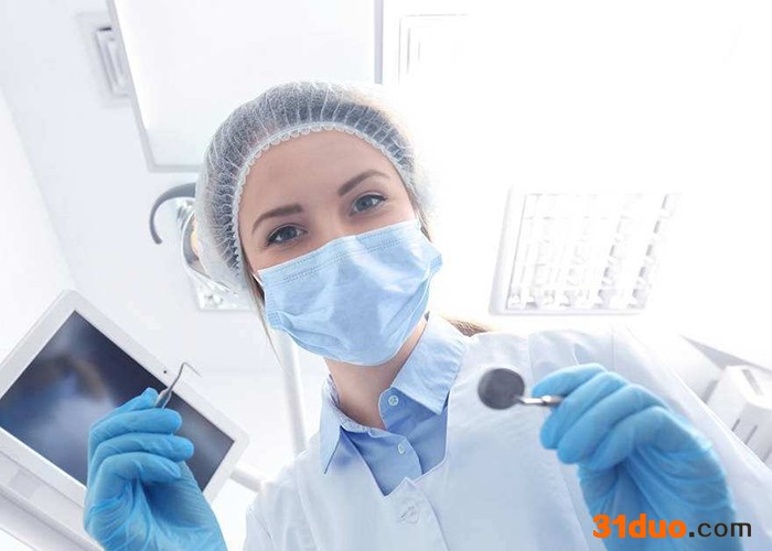口腔医学真的很挣钱吗?口腔医学未来发展前途怎样未来竞争大吗