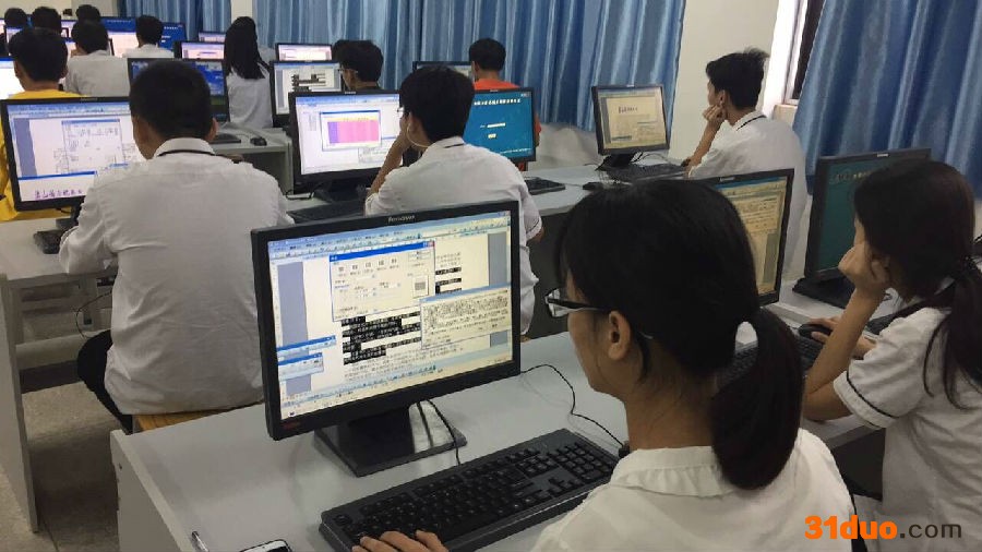 大学必考九大证书不要等到毕业再后悔？大学最没用的三个证书是啥