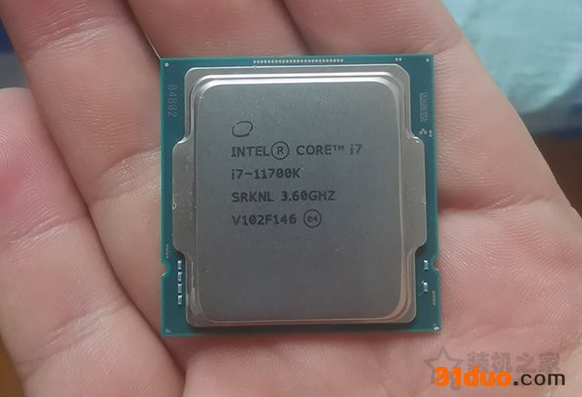 i7 11700K相比10700K性能差距大吗?加入R7 5800X对比评测