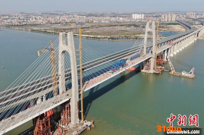 福厦高铁安海湾特大桥合龙