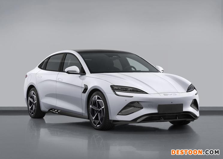 比亚迪海豹续航最高700KM 3种续航 3.8秒破百