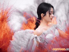 赵丽颖杂志封面花絮释出 粉黛掩映暗香流淌