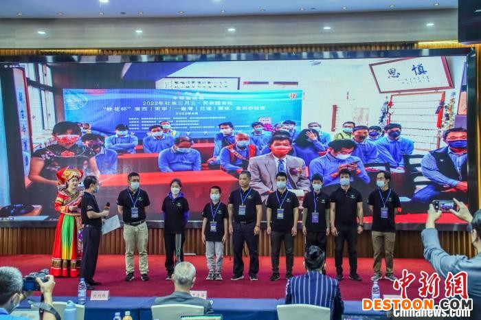 比赛现场。 陈冠言 摄