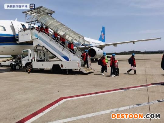 新一批各地援沪医疗队抵达上海