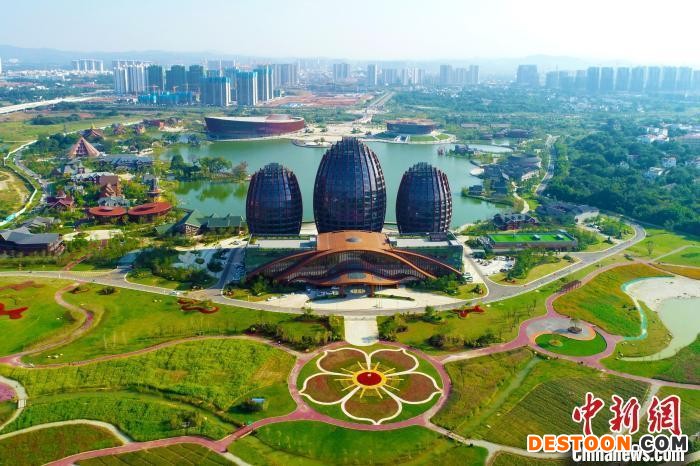 图为航拍下的江西赣州南康家居小镇。(资料图) 邹忠辉 摄