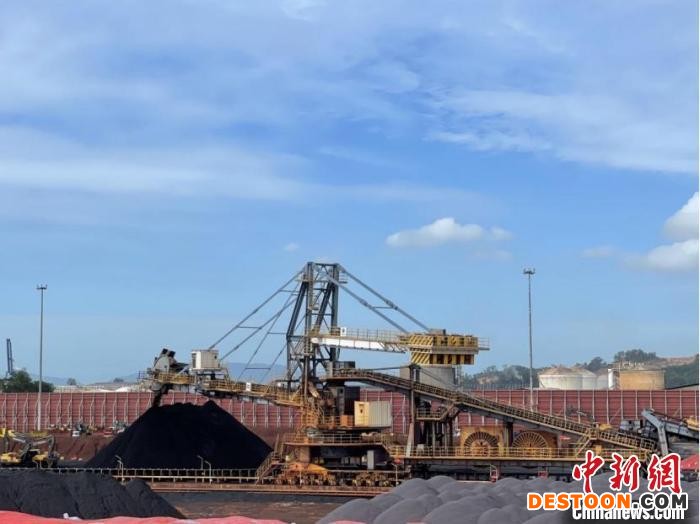 关丹港散货堆场。 广西北部湾国际港务集团供图