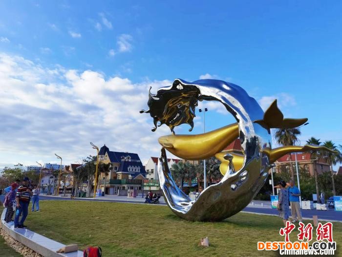 北海银滩景区一角。 翟李强 摄