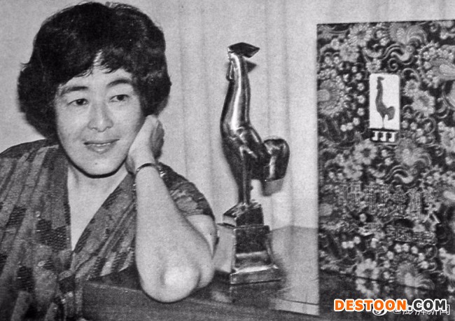 著名女导演黄蜀芹去世