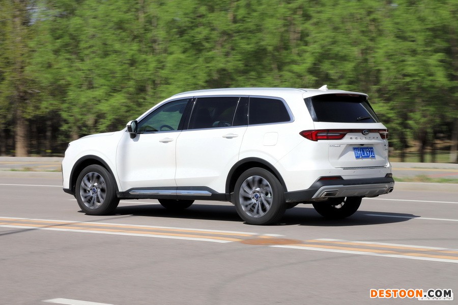试驾江铃福特领欲7座SUV 合资品质 自主价格
