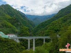 历时10年掘进 成兰铁路跃龙门隧道全线贯通