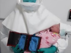（上海战疫录）本轮疫情中的第100位“公卫宝宝”诞生