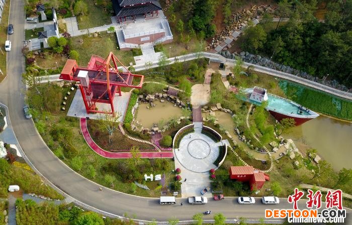 图为航拍湖北荆门园博园黄石园 张畅 摄