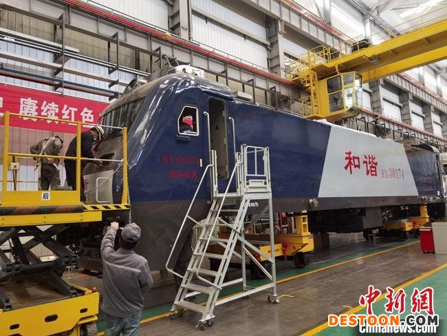 老牌工企“出城入园”升级制造工艺振兴兰州轨道交通装备产业