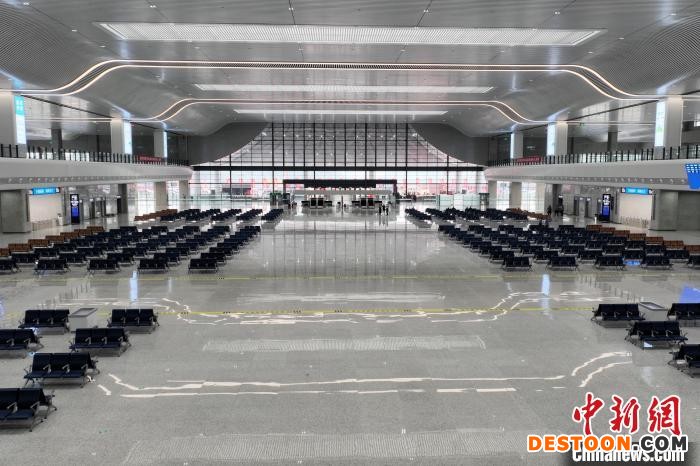 安九高铁庐山站西站房投入使用