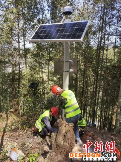 航天地灾监测设备为中国17个省份构筑安全屏障。 中国航天科工集团三院 供图