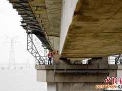 鄱阳湖上守桥人：风口浪尖上的“幕后英雄”