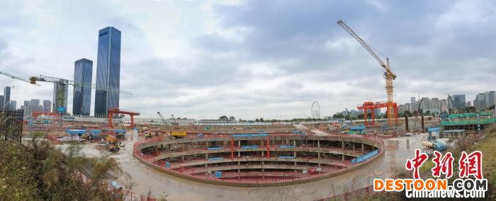 图为前海综合交通枢纽建设现场。 深圳地铁集团 供图