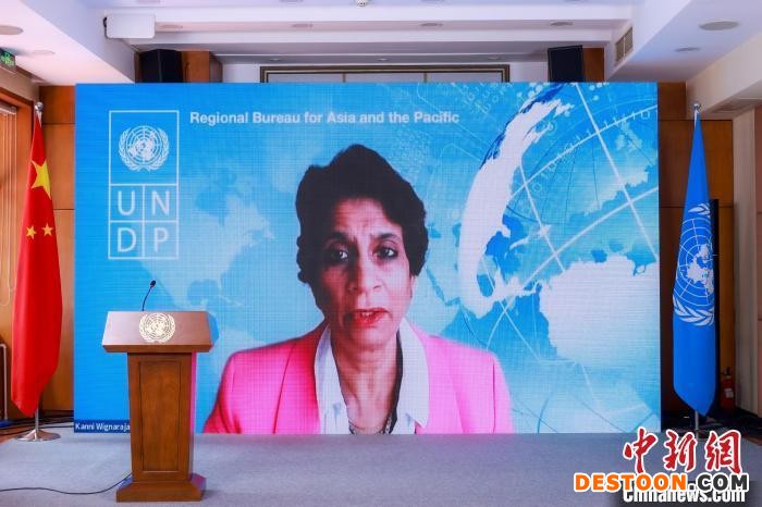 图为UNDP助理秘书长、亚洲及太平洋区域局主任坎尼·维格纳拉贾发表视频演讲 UNDP、UNEP供图