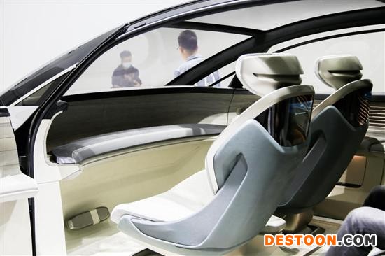 行走的样板间 解析奥迪urbansphere概念车