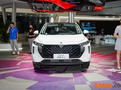 启辰大V新车型上市 超低油耗6.6L 动力1.5T