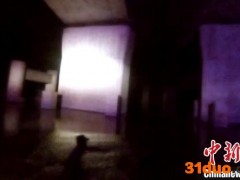 江苏宿迁辅警救助跳河轻生男子 黑夜中从堤坝跃下