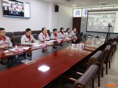 “大橡塑”牌大型串联橡胶密炼机组顺利通过科技成果鉴定