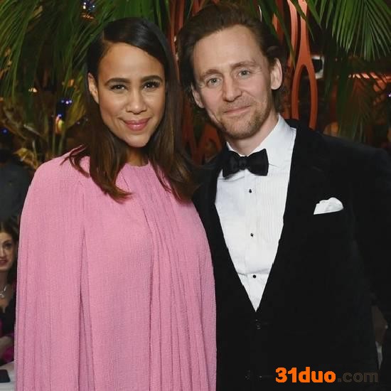 抖森承认与女友订婚 采访中感谢主持人的祝福