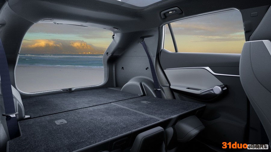 品鉴科技先锋SUV传祺影酷 让设计先于时代