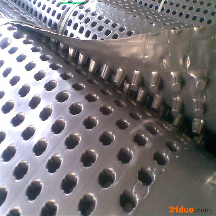 现货直供车库花园排水用操作简单塑料排水板  厂家发货