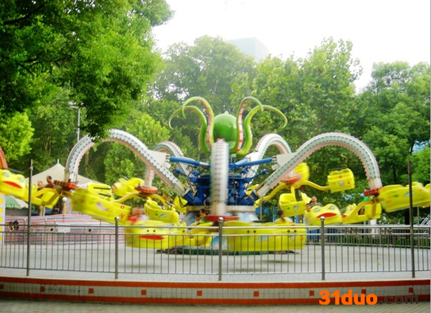 河南魔幻陀螺游乐设备厂家 魔幻陀螺价格 公园生意好的项目魔幻陀螺