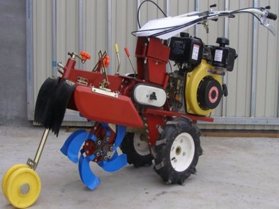 手扶汽油起垄机   甘蔗花卉田园管理机    茶园挖沟施肥起垄机