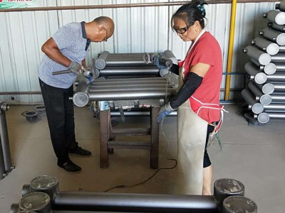 恒熙润泽 光排管暖气片 花卉大棚用光排管暖气片 散热器 车间供暖用光排管暖气片