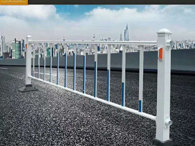 交通护栏工程 ** 特点 制造 宝坤护栏招商