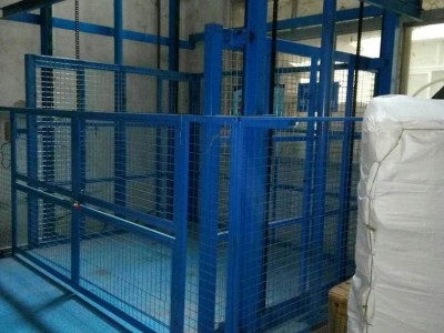 供应天门鑫力升降式厂房货梯招商