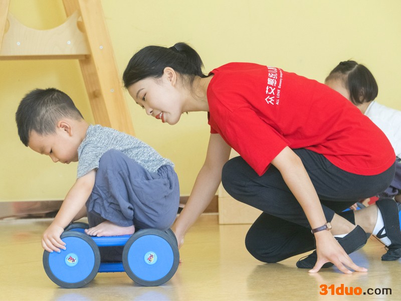 感统加盟火热招商，扶持开办儿童感统训练中心-众艾感统