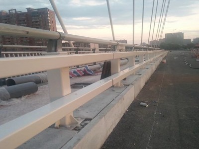 沐鑫 防撞护栏价格 防撞护栏厂家 防撞护栏等级 燃气管道防撞护栏 长期现货