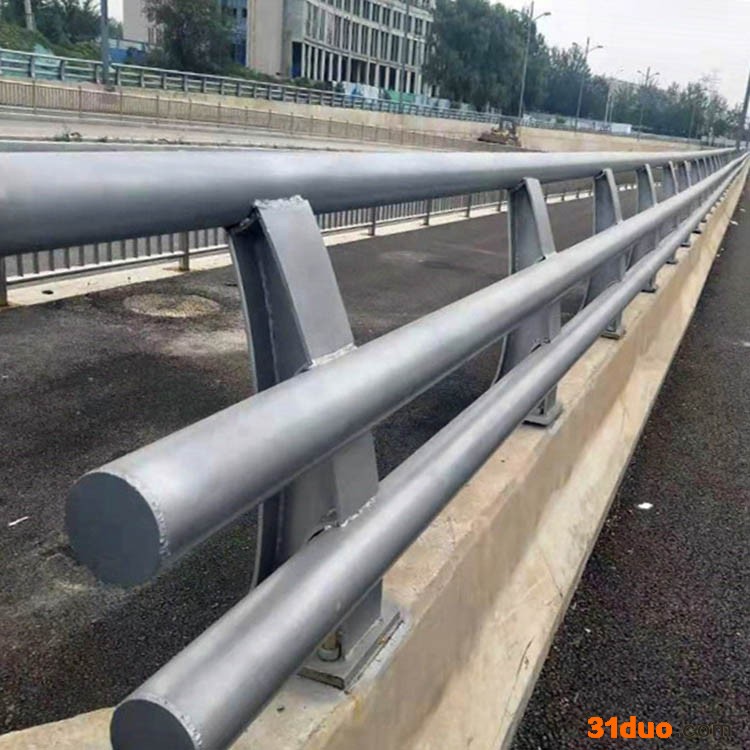 驰越 桥梁防撞护栏厂家 桥梁防撞护栏厂家 u型防撞护栏 燃气管道防撞护栏 长期现货