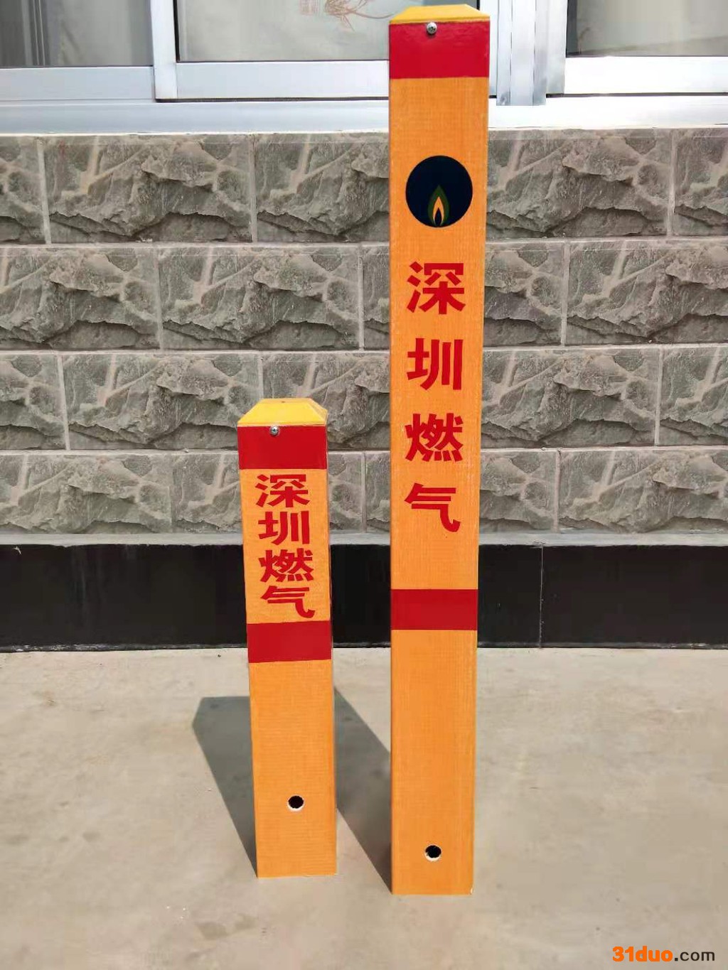 山东烁金专业生产警示桩、标志桩、燃气暖气管道标志桩、金属标志桩等，价格优惠，欢迎垂询