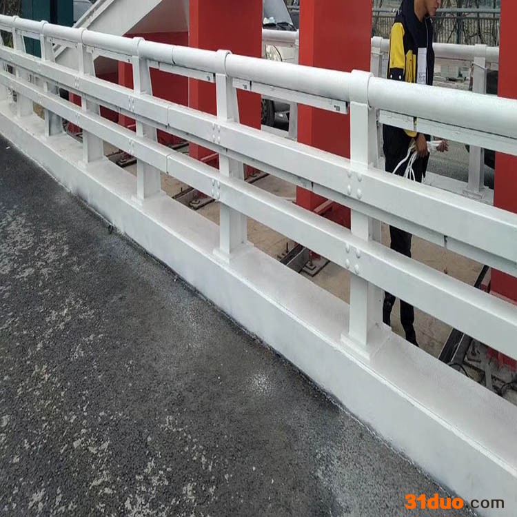 神龙 波形梁防撞护栏 汽车防撞护栏 防撞护栏等级 燃气管道防撞护栏 长期现货