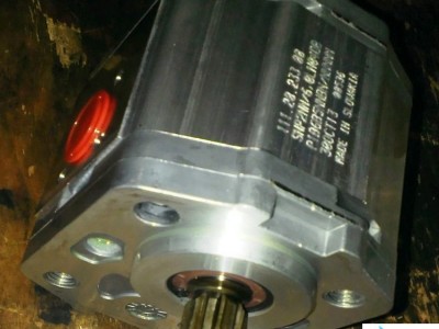 现货Danfoss/萨奥·丹佛斯 原装进口TUROLLA齿轮泵