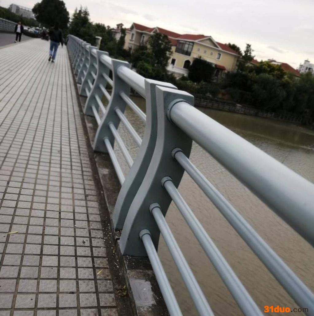 山东远景 河道栏杆 不锈钢护栏照明 发货 价格