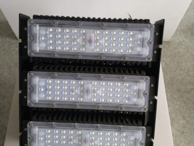 八方DG5401系列LED隧道照明