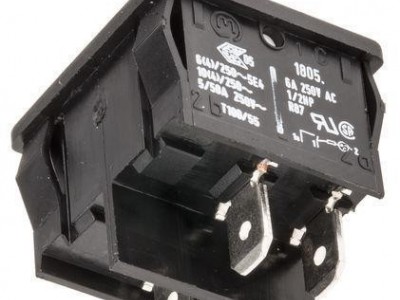 Marquardt绿色 DPST 照明 摇臂开关,开 -关,10A@ 250V1805.7109