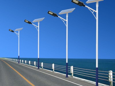 大功率LED户外照明全年高亮工程专用款太阳能路灯