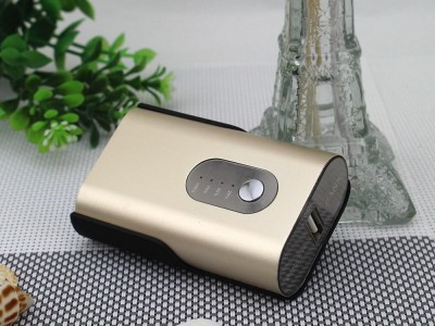 新款充电宝  带卡扣移动电源  LED照明灯 5200毫安移动电源 **  礼品定制logo