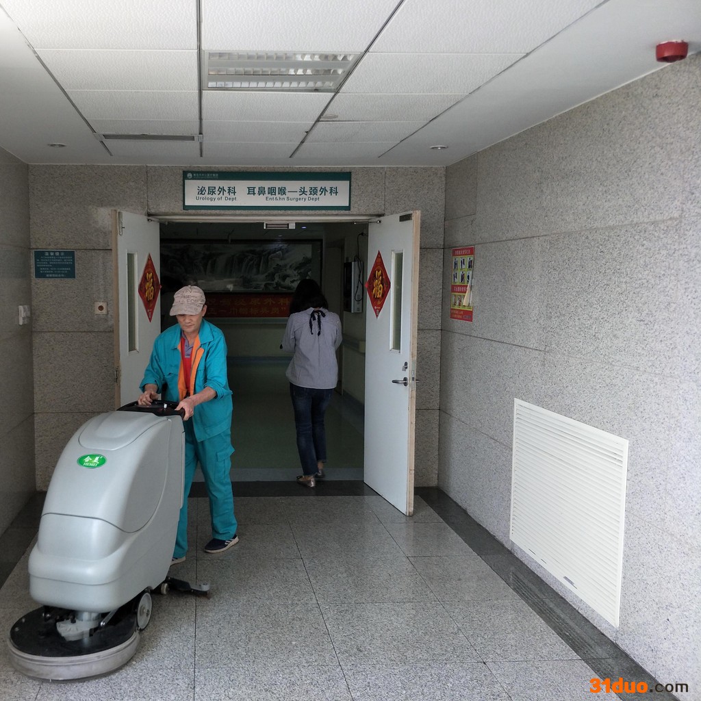 定制手推洗地车厂家锂电工业自动商用拖地机超市多功能工厂洗地