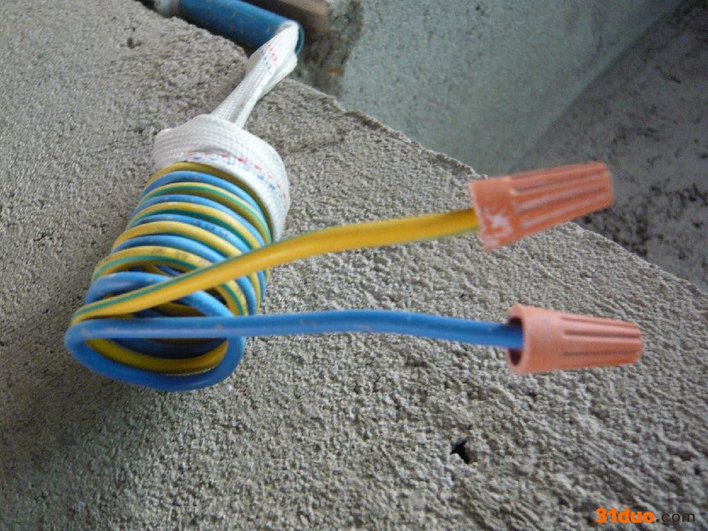 供应www.bjzyzj.comwww.bjzyzj.comPVC电工套管