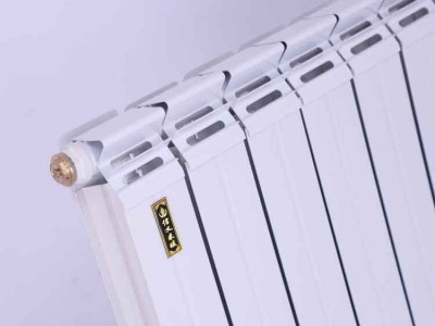 供应  采暖散热器 煤改电工程专用钢制暖气片散热器 钢铝复合暖气片 注水散热器